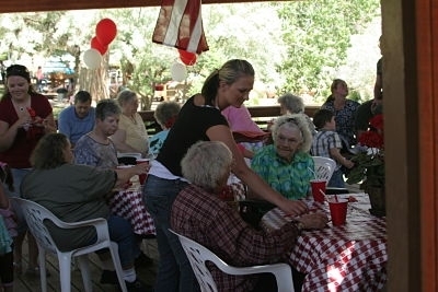 Senior Lunch 7530