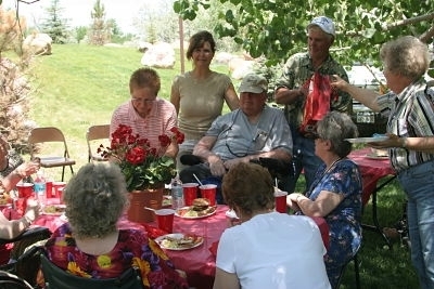 Senior Lunch 7532